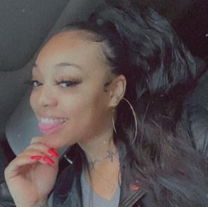 Meet your Posher, Regina